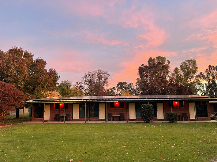 Motel Howlong NSW Accommodation on the Murray River